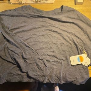Vuori Long-Sleeve Sundown Tee